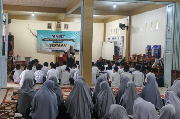 Menghidupkan Malam Ramadan: MABIT Class Fullday SMPIT Harapan Ummat Purbalingga Penuh Refleksi dan Keakraban